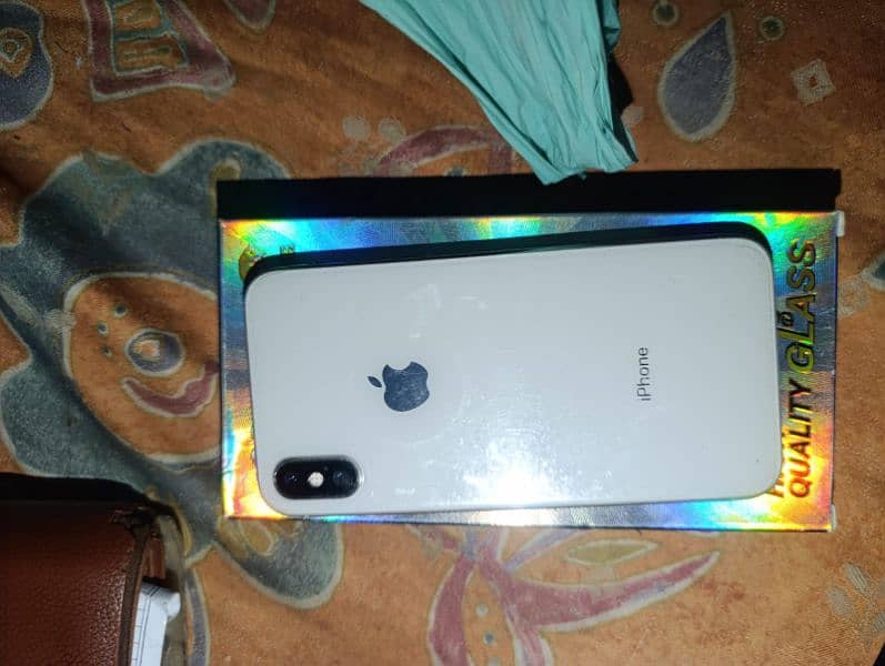 iPhone xs 64gb read full 1