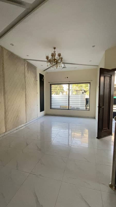 Ultra Luxury Modern Alivated 5 Marla House For Rent in DHA 9 Town Lahore. 10