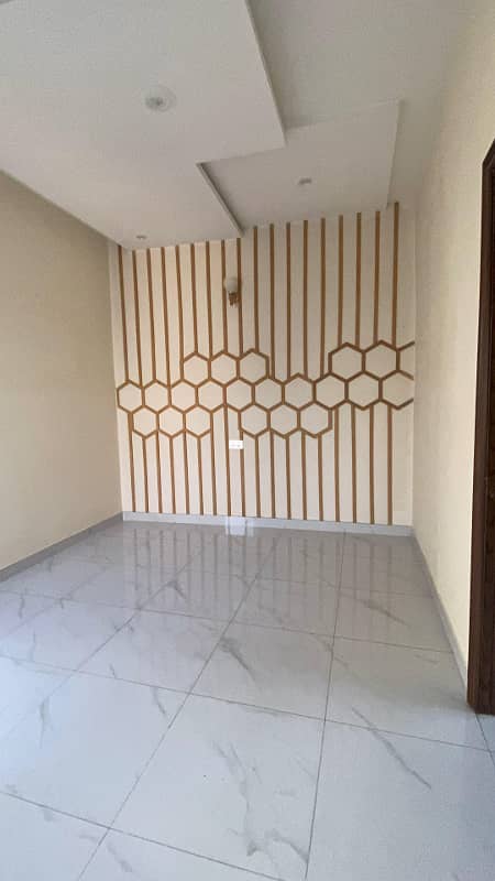 Ultra Luxury Modern Alivated 5 Marla House For Rent in DHA 9 Town Lahore. 11