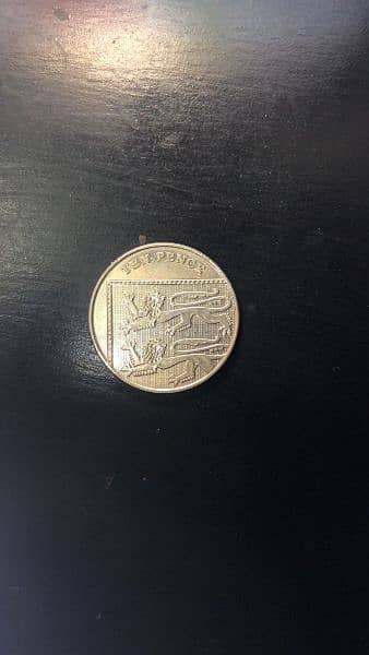 Queen Elizabeth 2, 10 pence 1