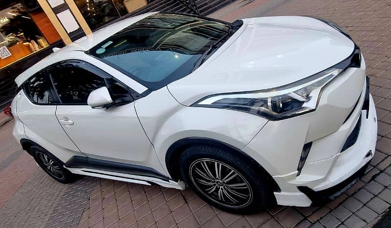 Toyota C-HR 2017 2