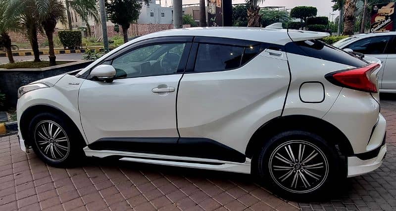 Toyota C-HR 2017 5