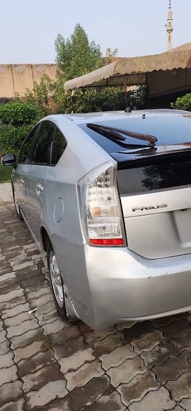 Toyota Prius 2011 10