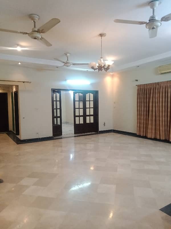 1 kanal 3 bed lower portion for rent in dha phase 2 near lums lahore 0