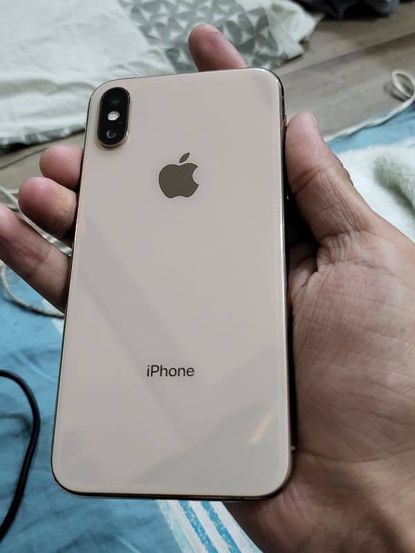 iphone xs factory unlocked (exchange possible) 0