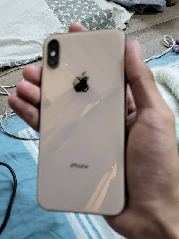 iphone xs factory unlocked (exchange possible) 1