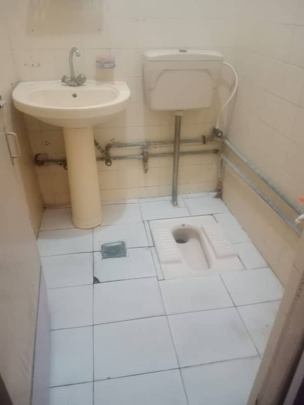 Furnish Flat For Rent Bachelors Male Or Female 3