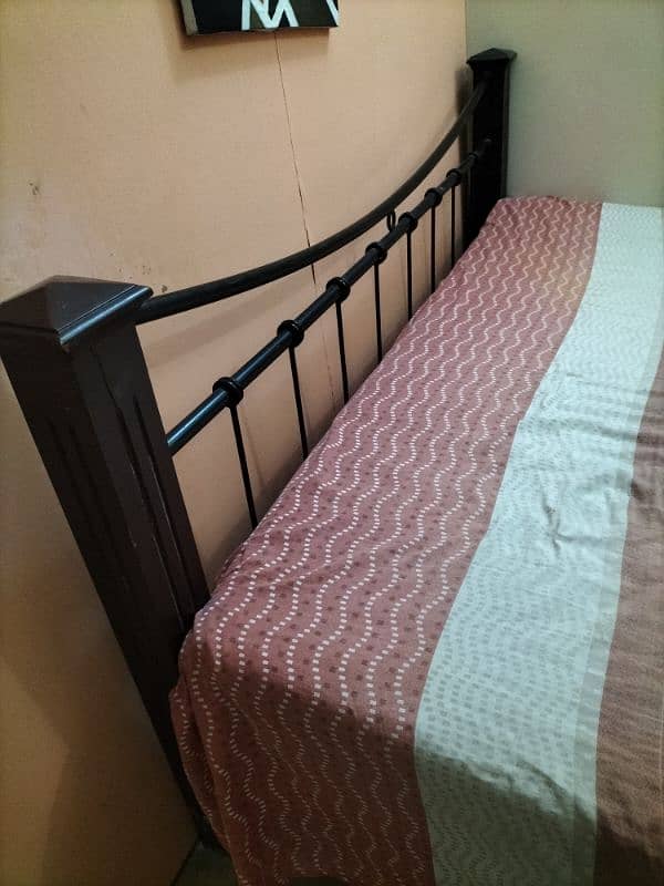 King size bed Iron+Wooden 2