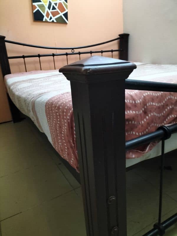 King size bed Iron+Wooden 5