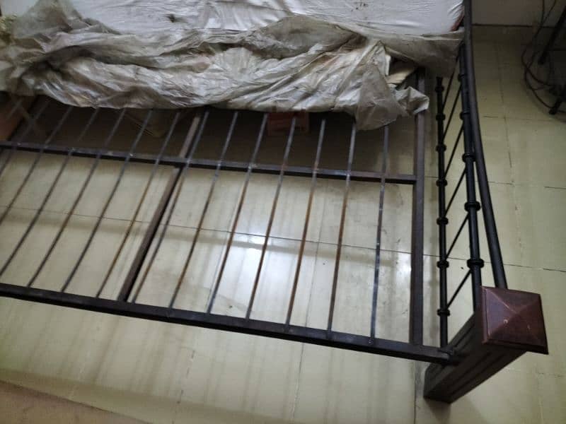 King size bed Iron+Wooden 8