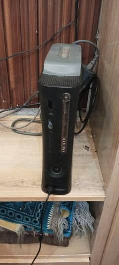 Xbox 360 with 2 controllers adopter