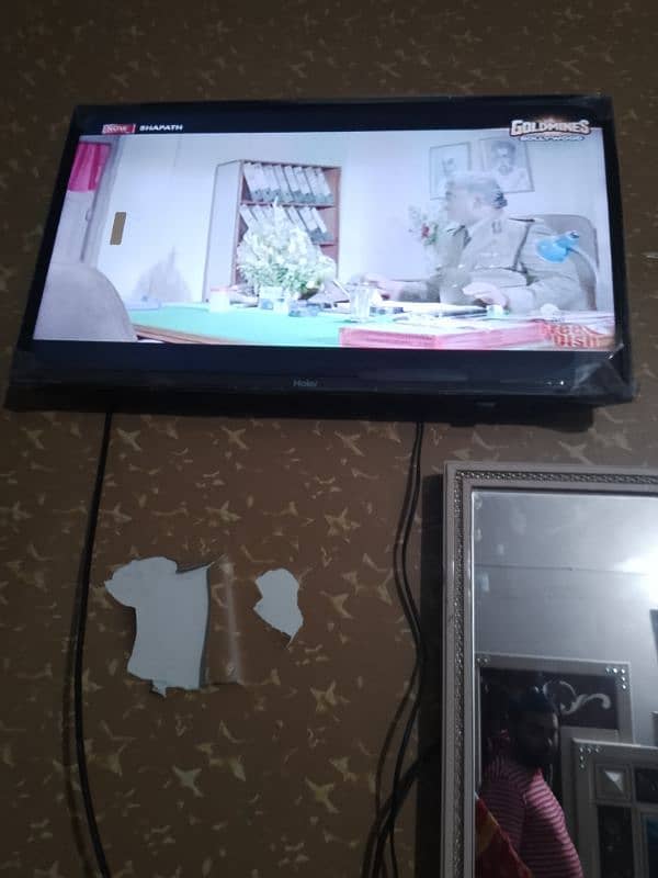 haier t. v condition ok 10 by 10 2