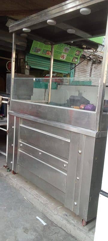 Double bucket fryer and steel counter 12