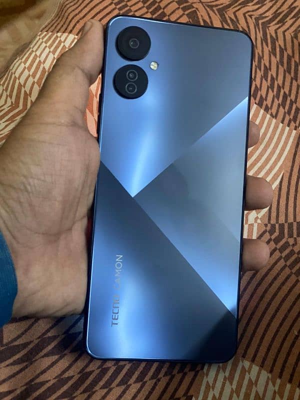 tecno camon 19 with box and charger 0