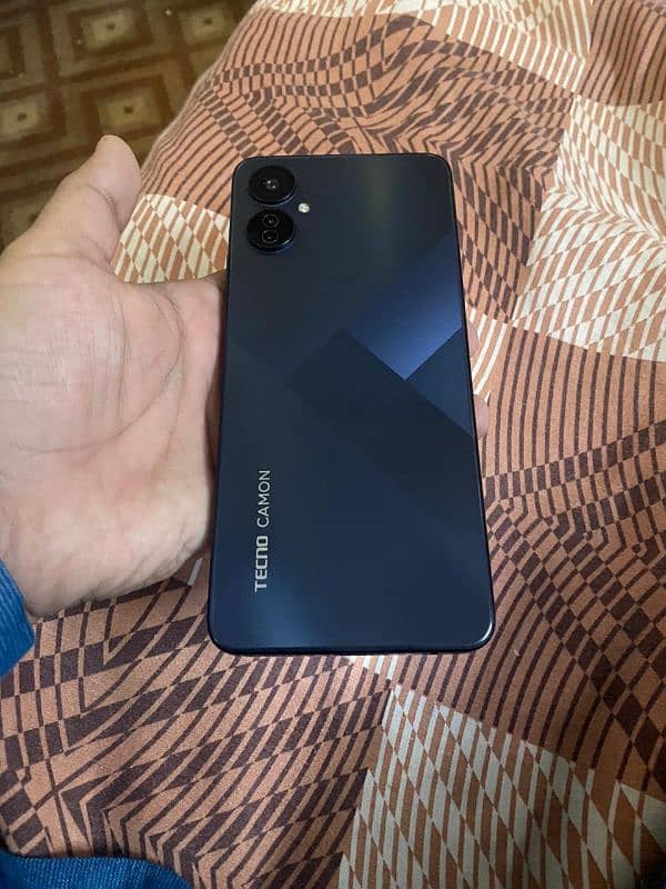 tecno camon 19 with box and charger 6