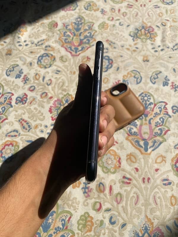 iPhone XR non pta 0324-1221-203 6