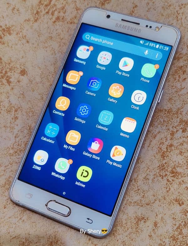 Samsung J5 2016 1