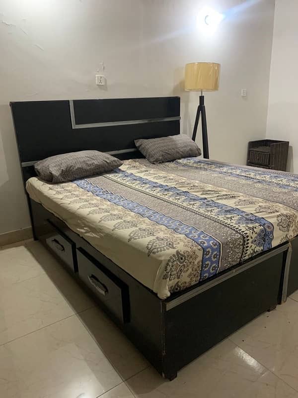 Modern king size Bed 1