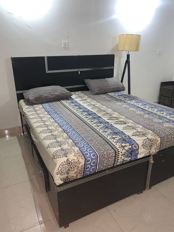 Modern king size Bed 2