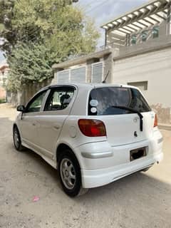 Toyota Vitz 2004