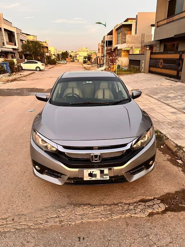 Honda Civic Oriel 2018 UG Red Meter 8