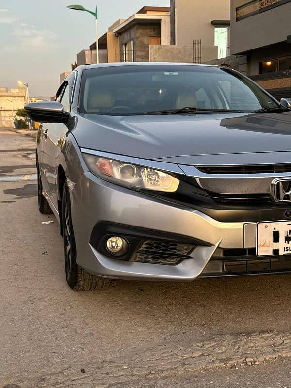 Honda Civic Oriel 2018 UG Red Meter 10