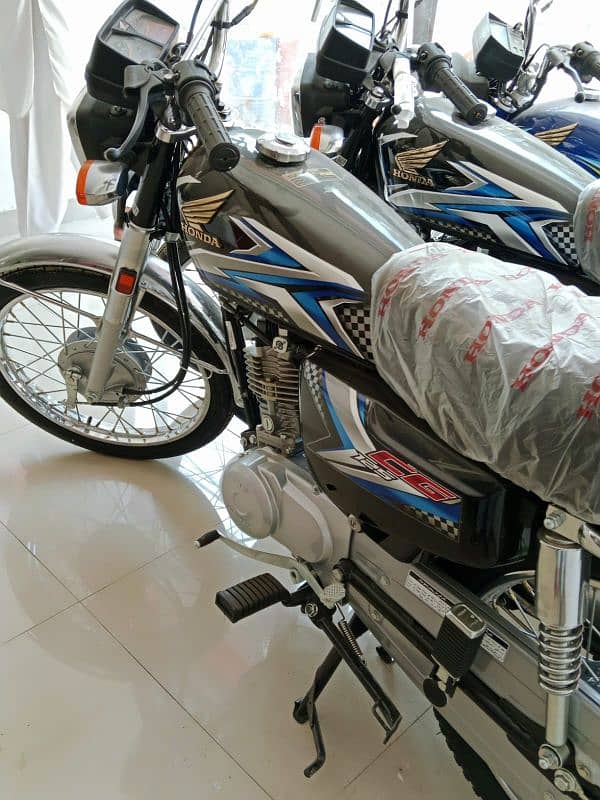 Brand New Honda CG-125 Normal and Special Edition GOLD Available 8