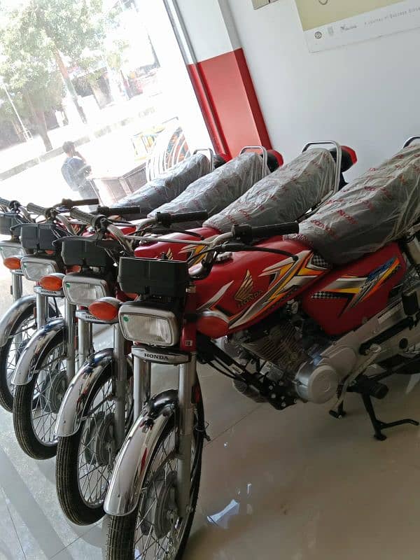 Brand New Honda CG-125 Normal and Special Edition GOLD Available 10