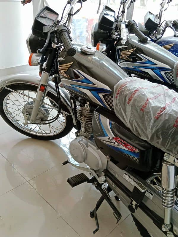 Brand New Honda CG-125 Normal and Special Edition GOLD Available 12