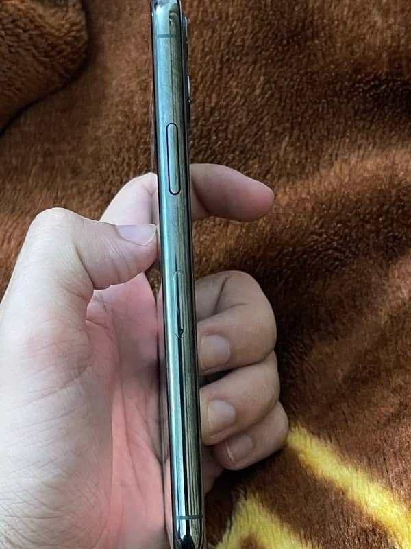 iphone 11 pro PTA approved 7