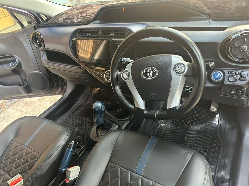 Toyota Aqua 2015 3