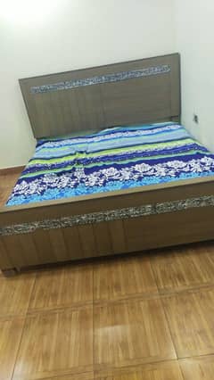 queen size bed with out mattress