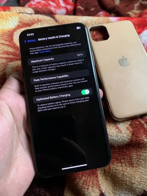 iPhone 11 Pro Max 256 non pta (not jv ) 6