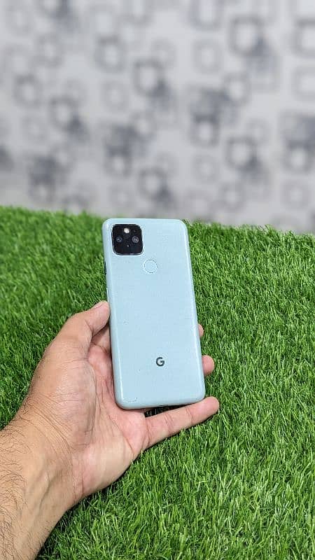 Google pixel 5 5G.      Dot in Display.       03101873383 3