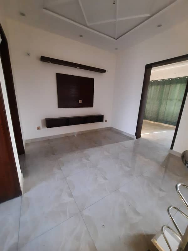 5 MARLA BRAND NEW HOUSE FOR SALE IN BAHRIA TOWN LAHORE. 9