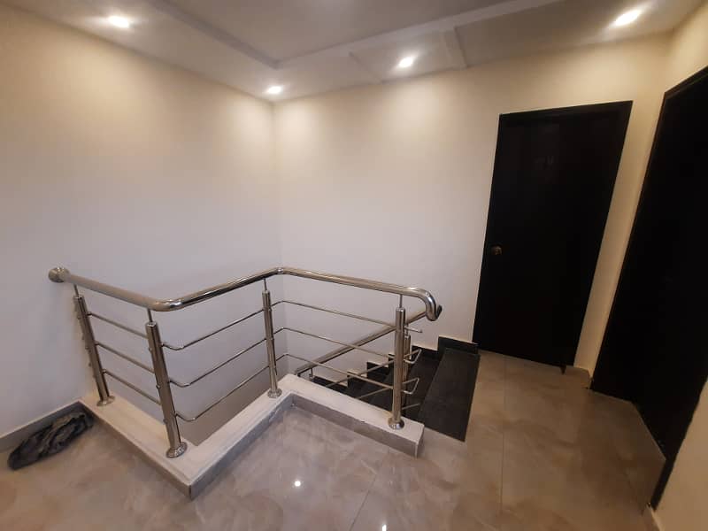 5 MARLA BRAND NEW HOUSE FOR SALE IN BAHRIA TOWN LAHORE. 20