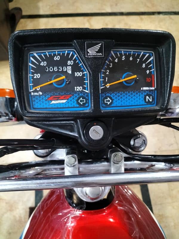 Honda CG 125 2024 first owner zero meter bike 10