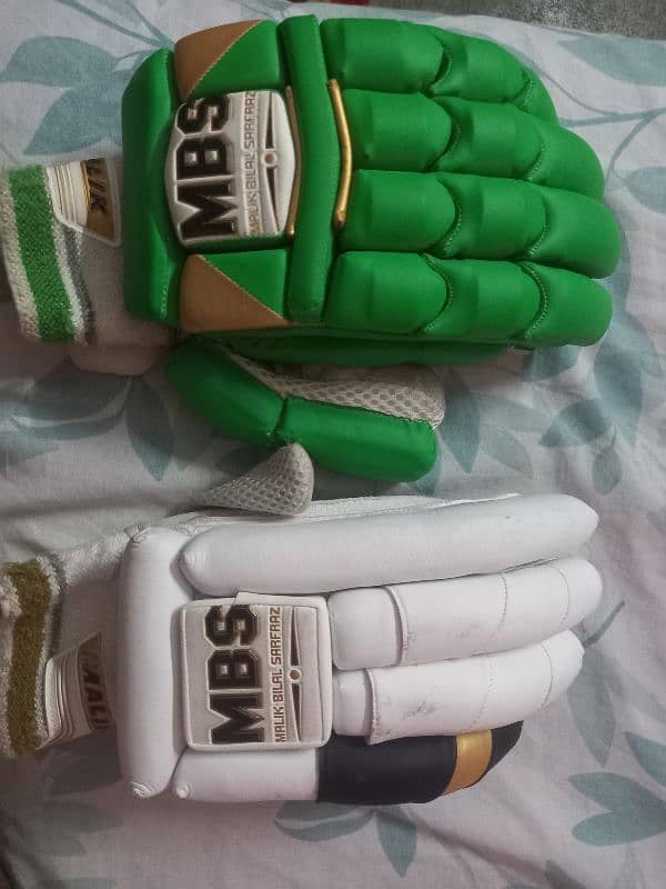 cricket batting gloves lefty 2