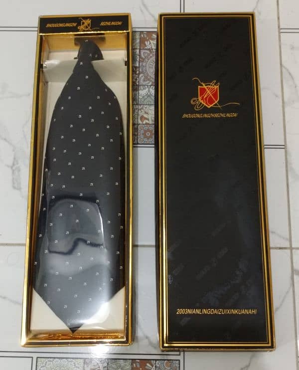 New Stylish Tie best Condition 6