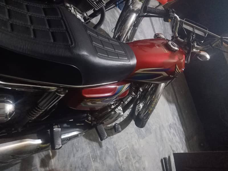 Honda Cg 125 red colour 1