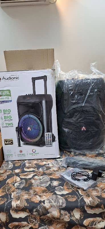 AUDIONIC MH 715 NOT USED BRAND NEW SPEAKER WITH FULL 1 YEAR WARRANTY 7