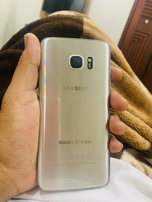 Samsung s7 edge non pta 4gb 64gb all ok just ik dot ha scree me baki k 2