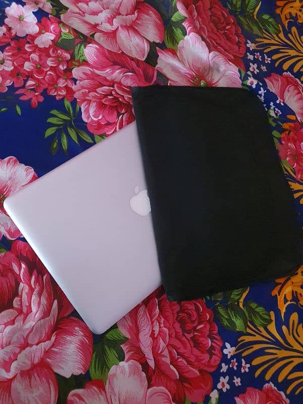 Apple Macbook Pro 2