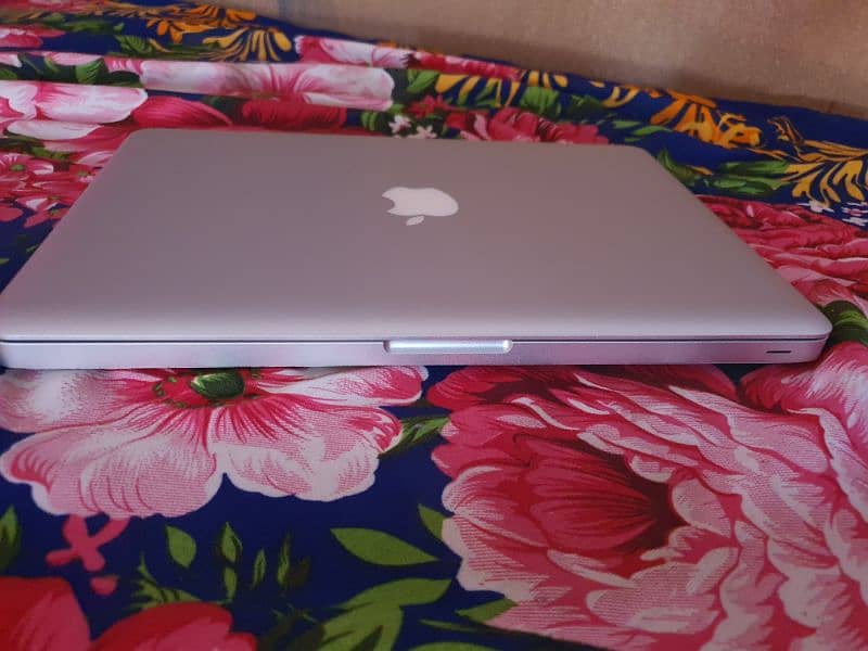 Apple Macbook Pro 4