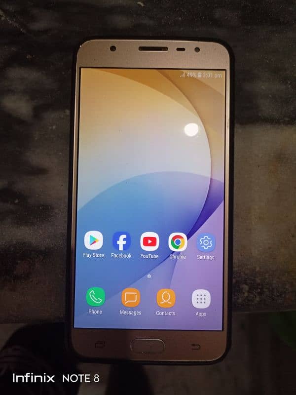 Samsung Galaxy J7 prime 4