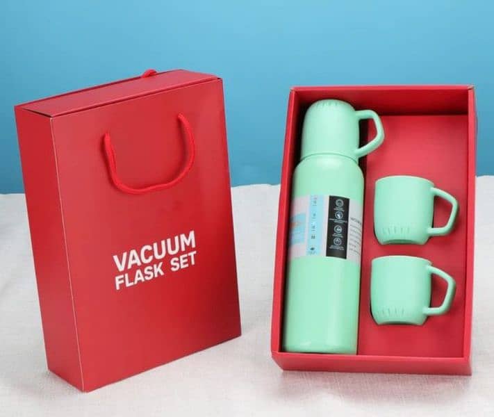 Vaccum Sports Water Bottle Hot and Cold 7