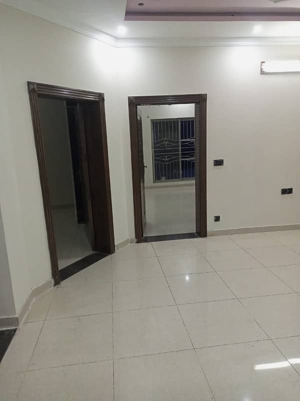 10 Marla House is Available For Rent in Johar Block Bahria Town Lahore 6