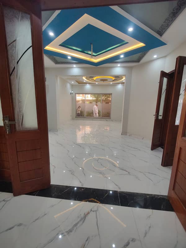 Brand New Luxury 1 Kanal House For Rent In Sector C Bahria Town Lahore 2