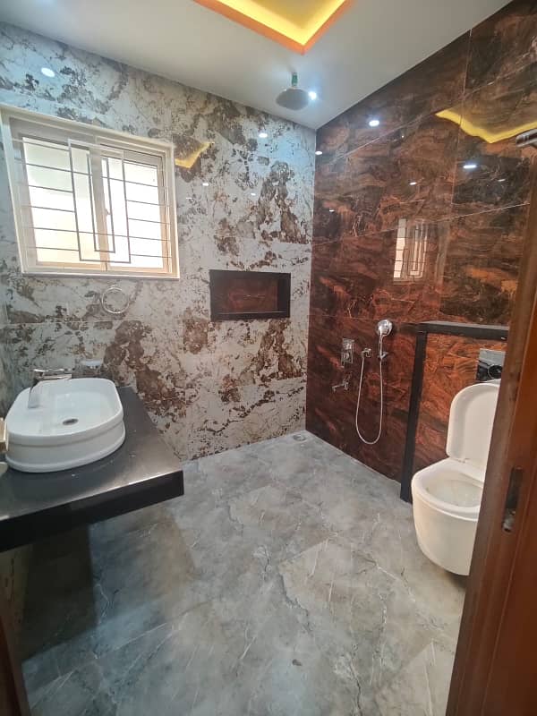 Brand New Luxury 1 Kanal House For Rent In Sector C Bahria Town Lahore 4