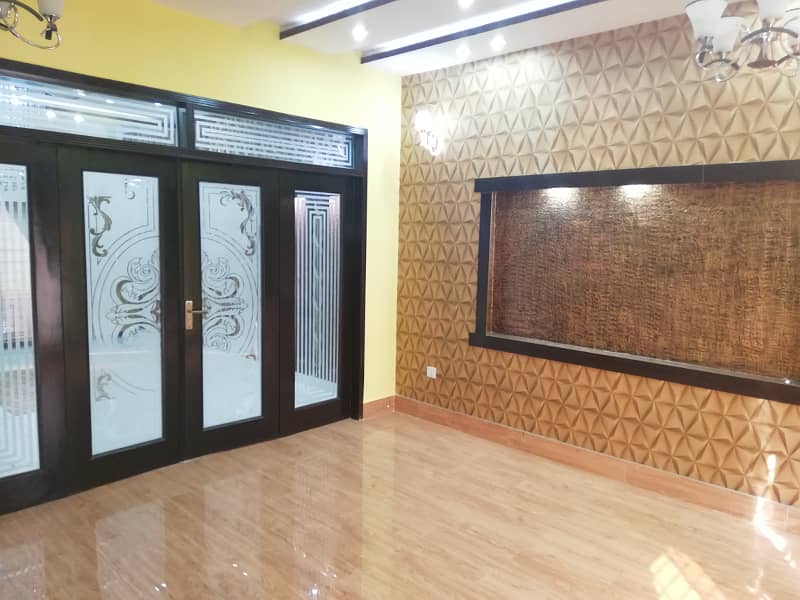 Like New 10 Marla House ia available for Rent in Bahria Town Lahore 2